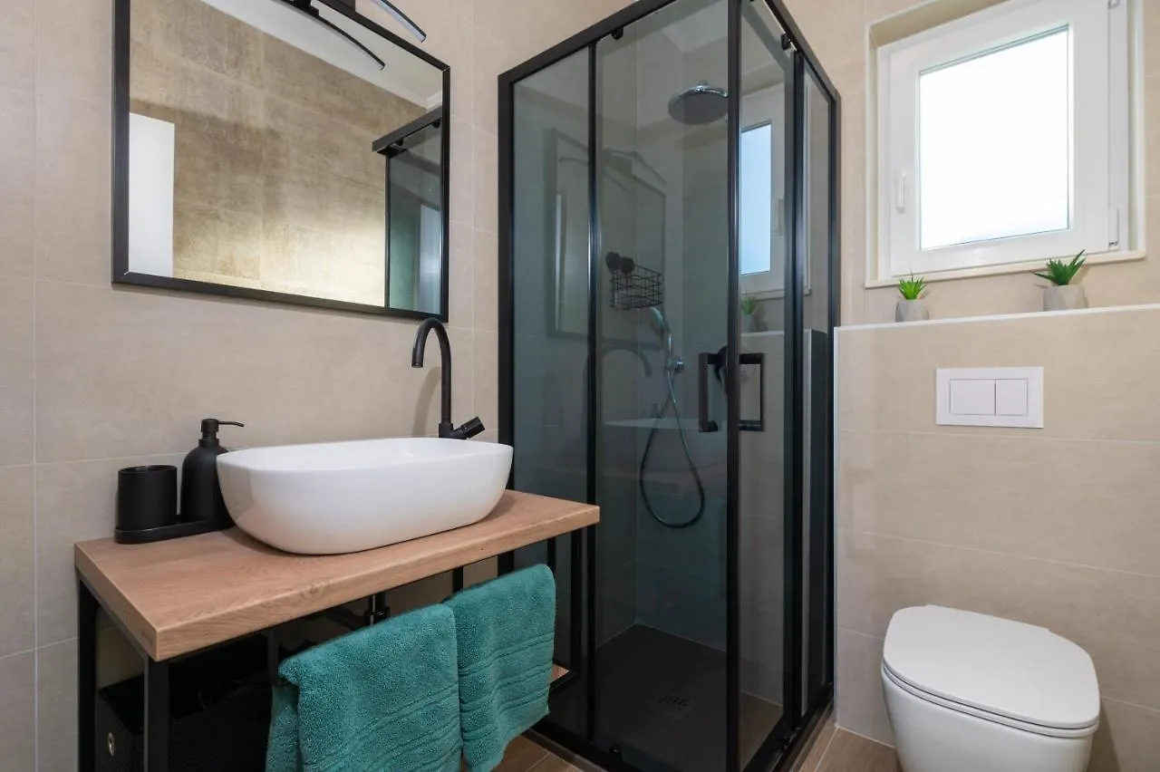 D&A Superior Apartman Rabac Apartment